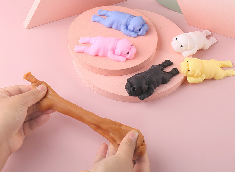 Squishy Dogs Anime Fidget Toys - Interactive Squeaky Plush Dog Toy recension och pris