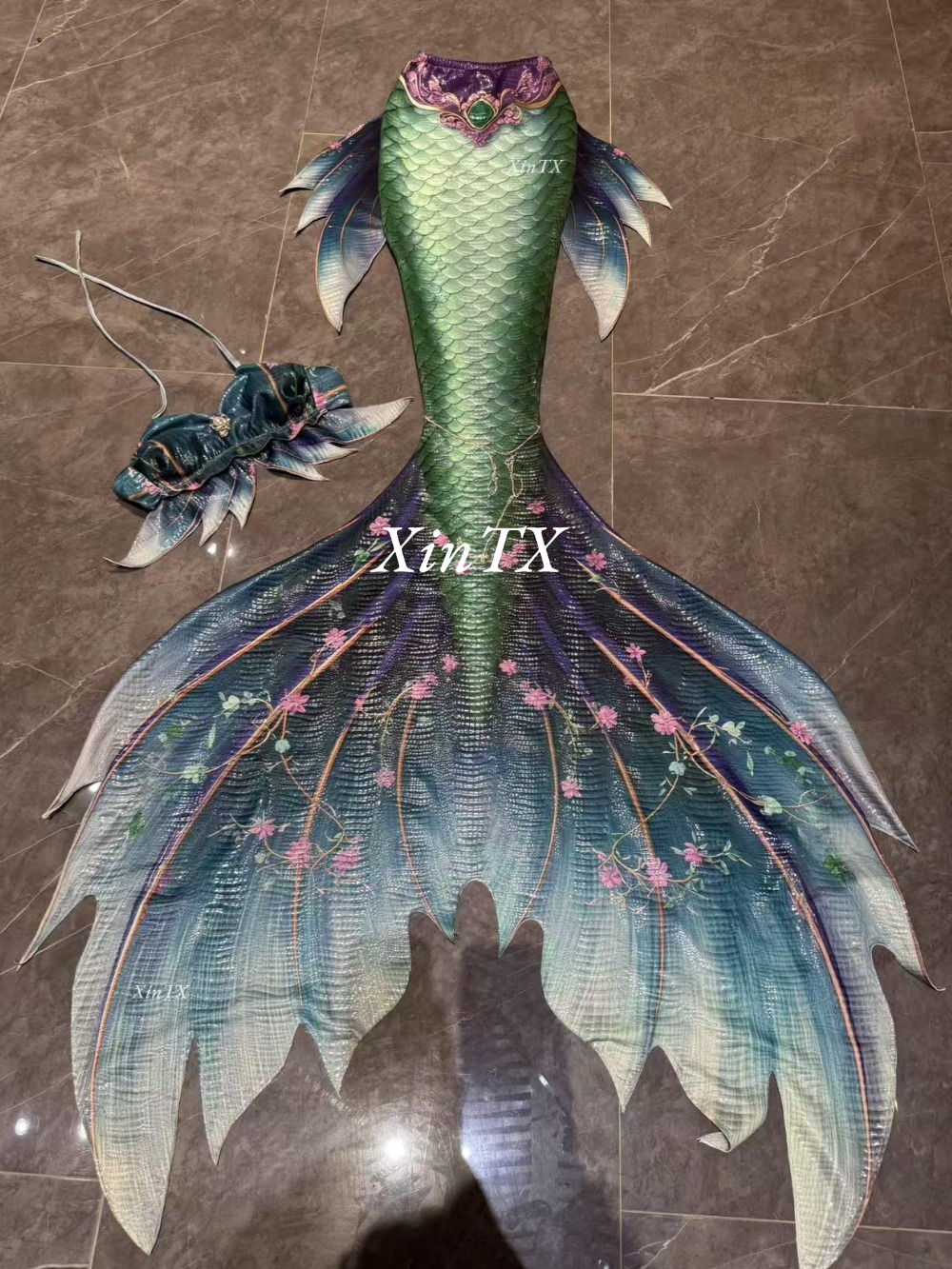 man woman mermaid tail hot sta - Aquarium recension och pris